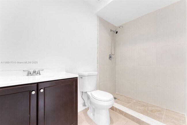 Building Photo - 1390 SW 50th Ave