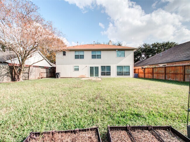 Building Photo - 13618 Woodspire Dr