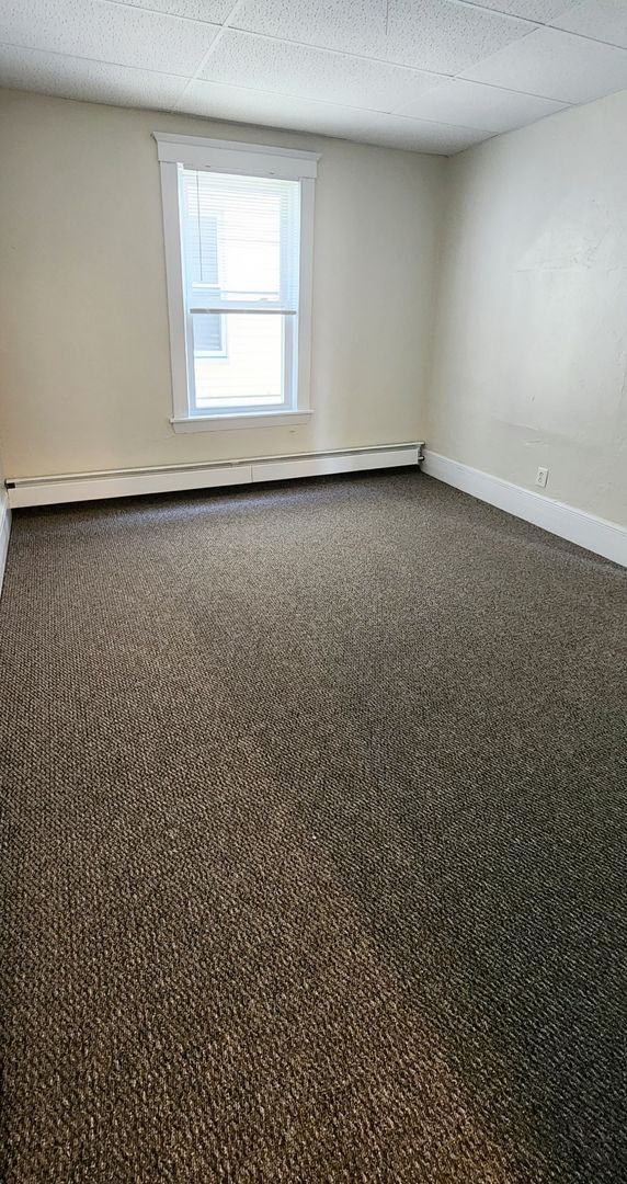 Building Photo - 436 School St