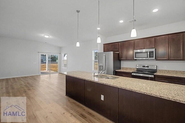 Building Photo - 68 Blueberry Ct NE