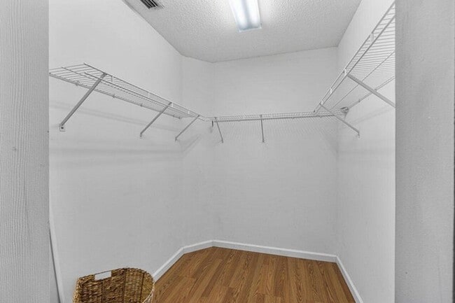 Building Photo - 55 N Lakeshore Dr