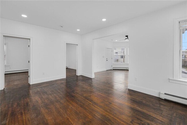 Building Photo - 30 Cypress St