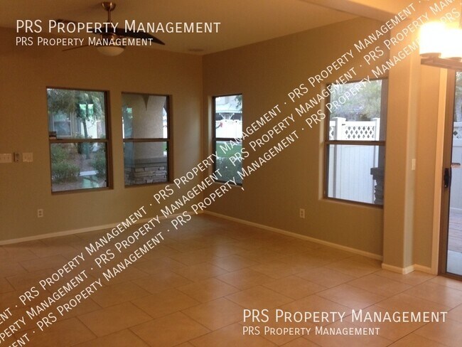 Building Photo - 1007 S Cheshire Ln