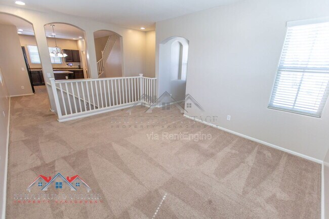 Building Photo - 2218 N 77th Dr