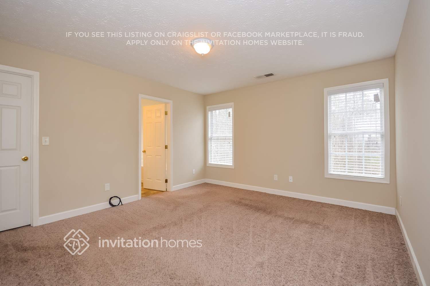 Building Photo - 2021 Bay Ct