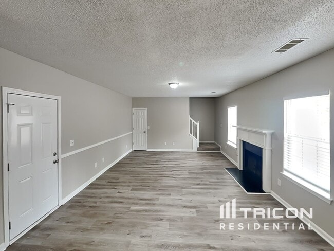 Building Photo - 413 Karli Ct