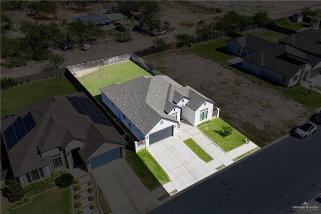 Building Photo - 30 Windsor St