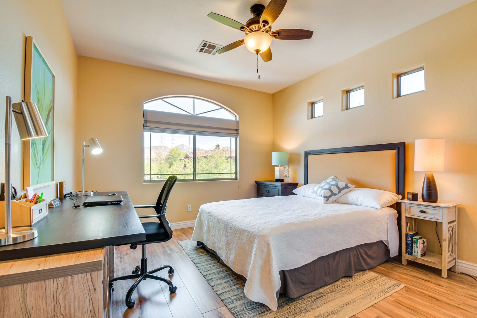 Building Photo - 11500 E Cochise Dr
