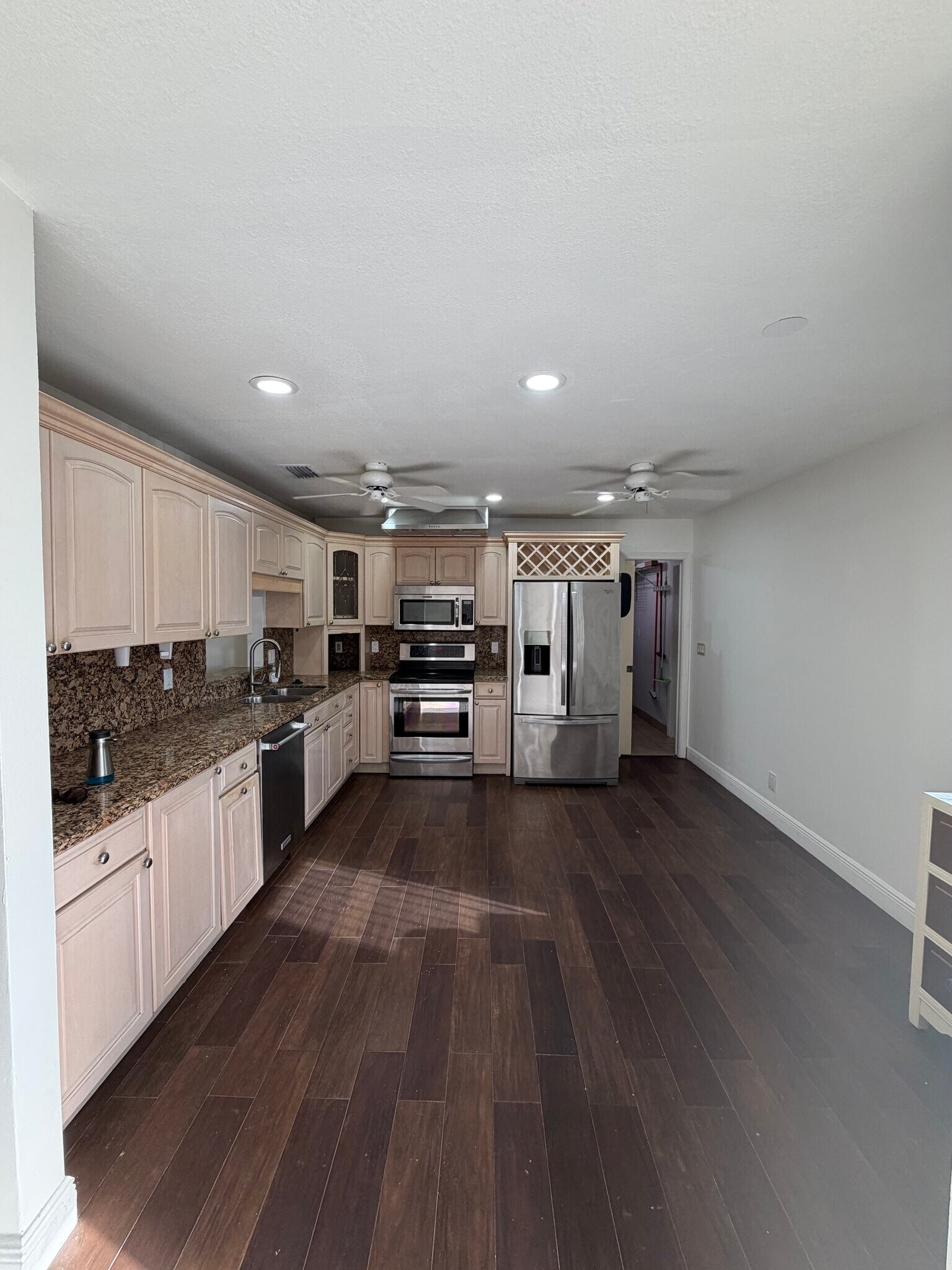 Building Photo - 19323 Carolina Cir