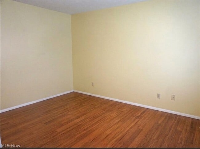 Building Photo - 22309 Rock Creek Cir