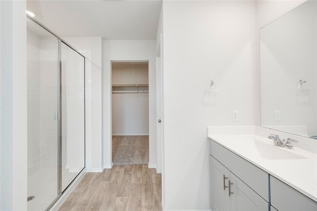 Building Photo - 400 Hodges St