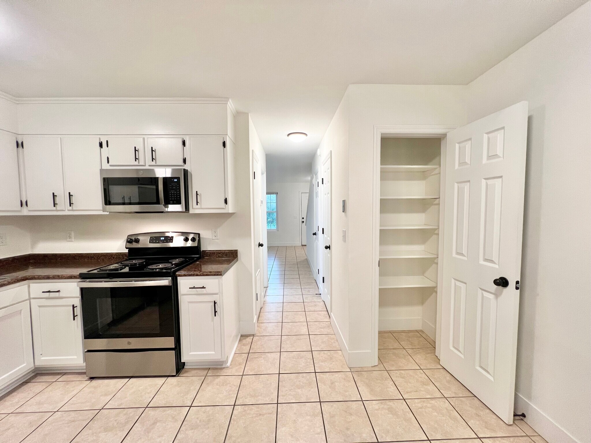 Kitchen/Dining - View to Living Room - 272 Fleming Rd