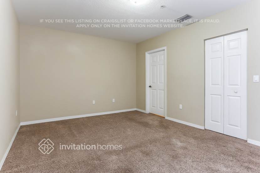 Building Photo - 12421 SW 50th Ct