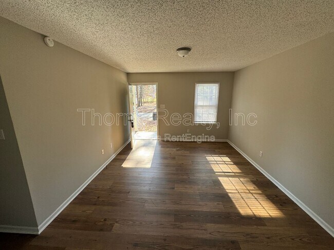 Building Photo - 1552 Fountain St