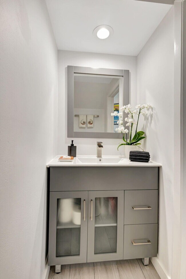 Building Photo - 1106 Ocean Dunes Cir