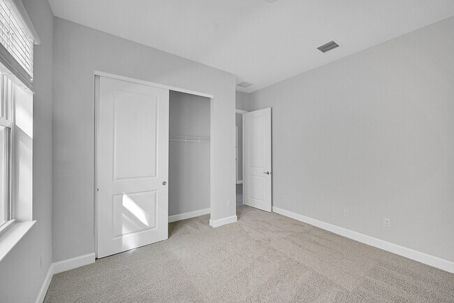 Building Photo - 13777 Prickly Cone Cv