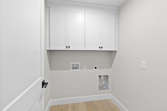 Building Photo - The Foxfire Home