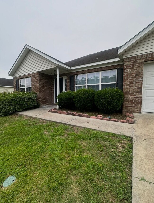 Building Photo - 9028 Whispering Pines Blvd