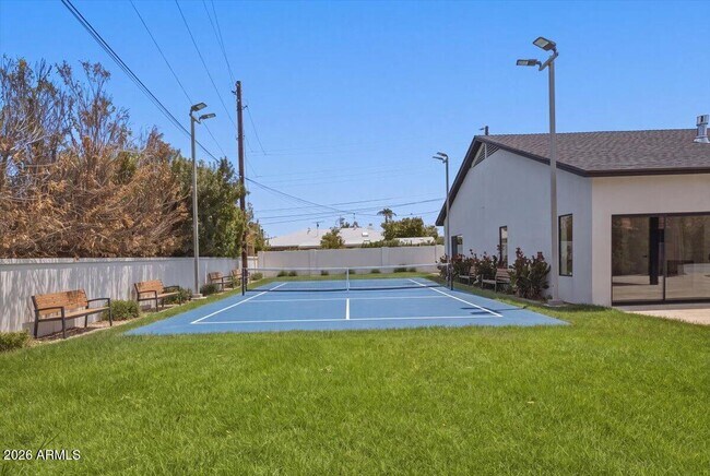 Building Photo - 6050 E Hollyhock St
