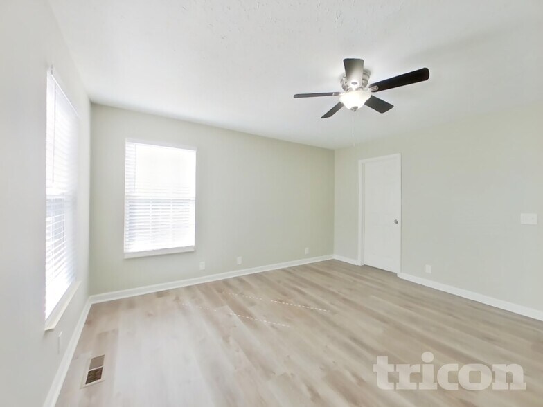 Building Photo - 1022 Ridge Trail