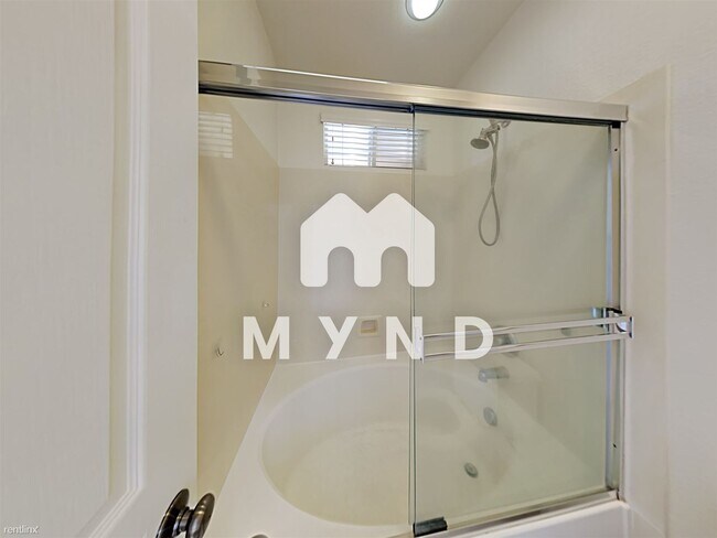 Building Photo - 2 br, 2.5 bath Condo - 2580 W El Camino Av...