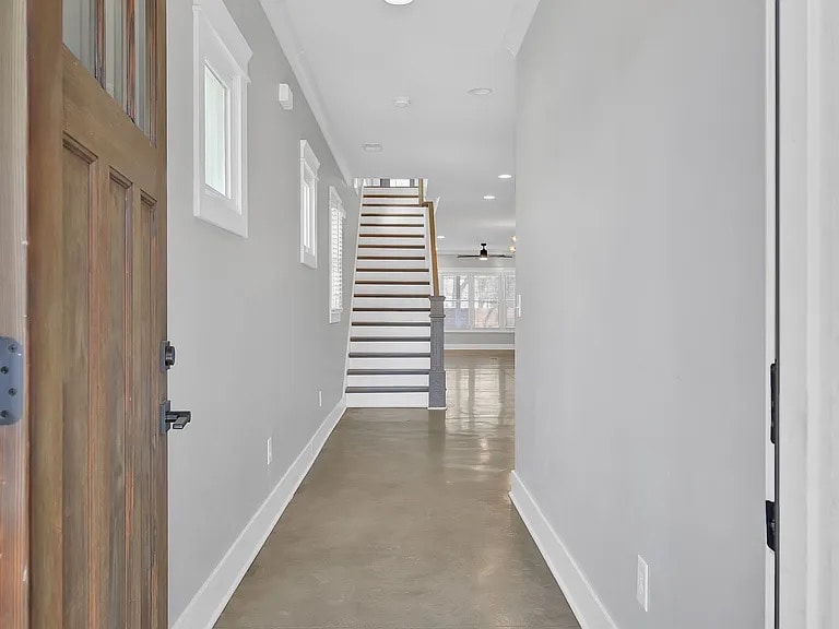 Building Photo - 368 Glenrose Ave