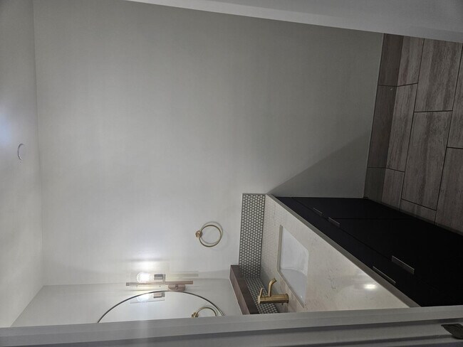 Building Photo - 283 S Roosevelt St