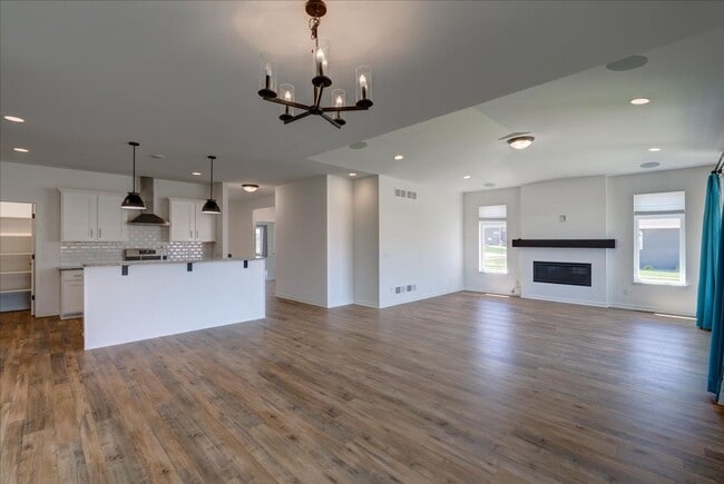 Building Photo - 604 Burnt Sienna Dr