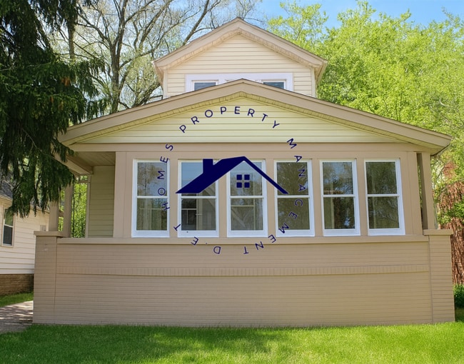 Primary Photo - 16205 Steel St