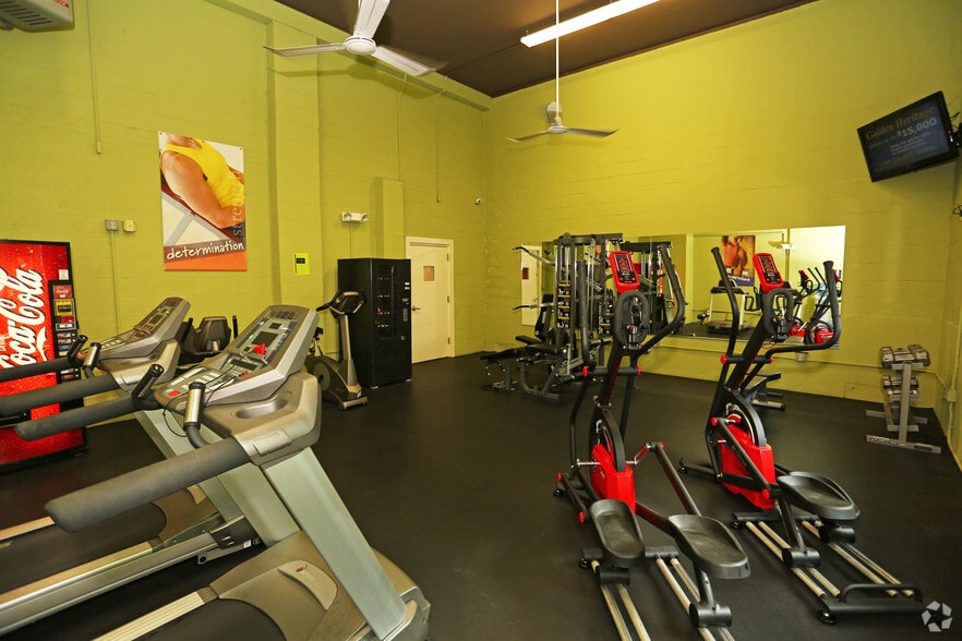 Primary Photo - 510 Main