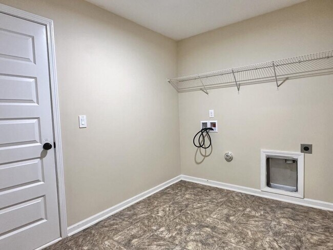 Building Photo - 1205 Peppermint Ct