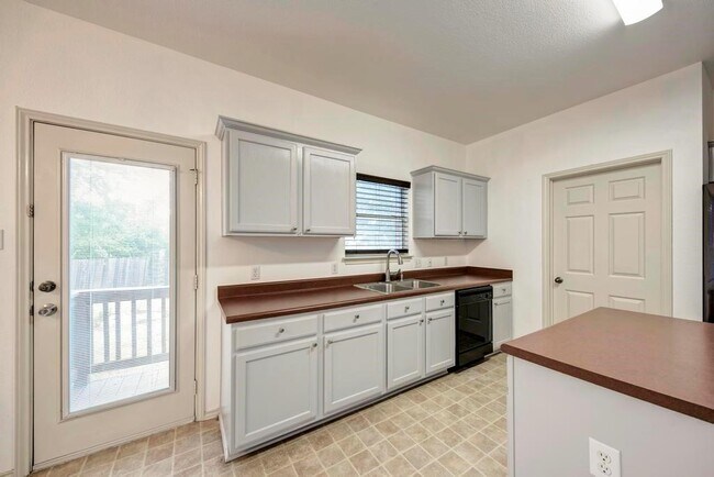 Building Photo - 15005 Donna Jane Loop