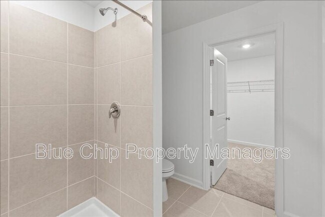 Building Photo - 2295 Green Valley St