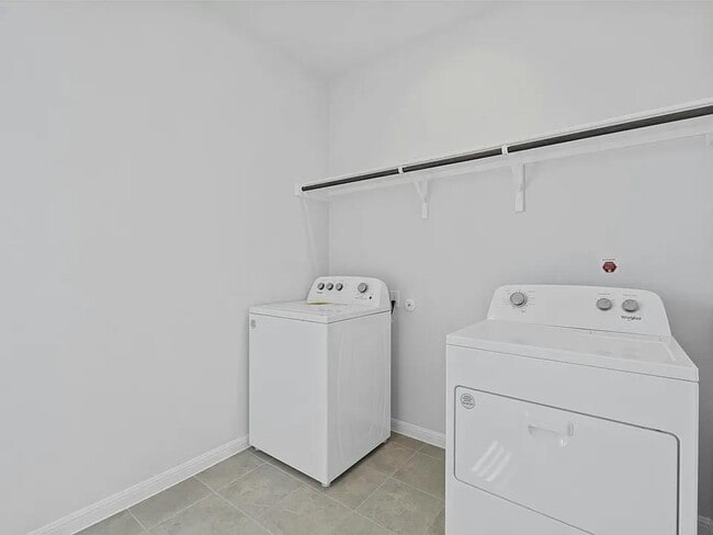 Building Photo - 209 Cherry Blossom Ln