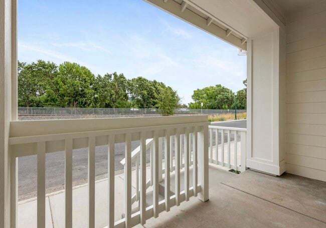 Building Photo - 2253 Vanderford Dr