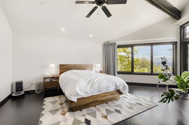 Building Photo - Cedar Park Furnished Home