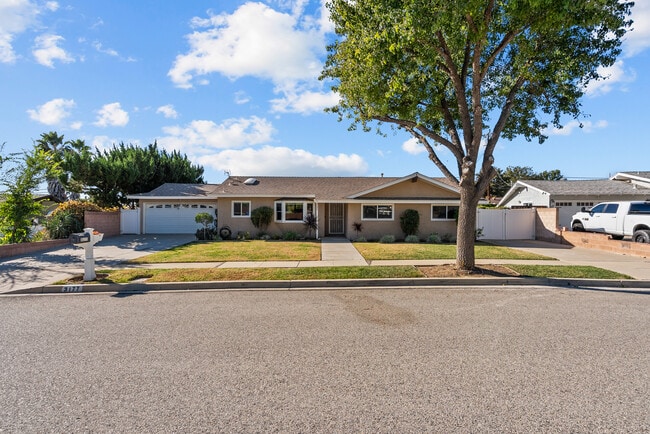 Building Photo - 3177 Austin Ave