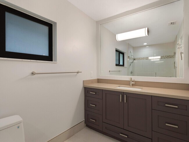 Building Photo - 19508 Hampton Dr