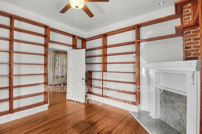 Building Photo - 1206 E 48th St