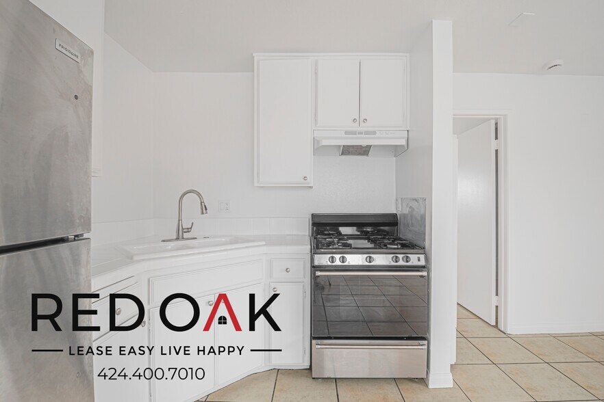 Building Photo - 25108 Normandie Ave