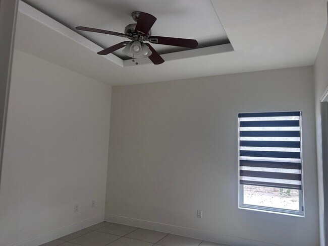 Building Photo - 2811 T.S Eliot Dr