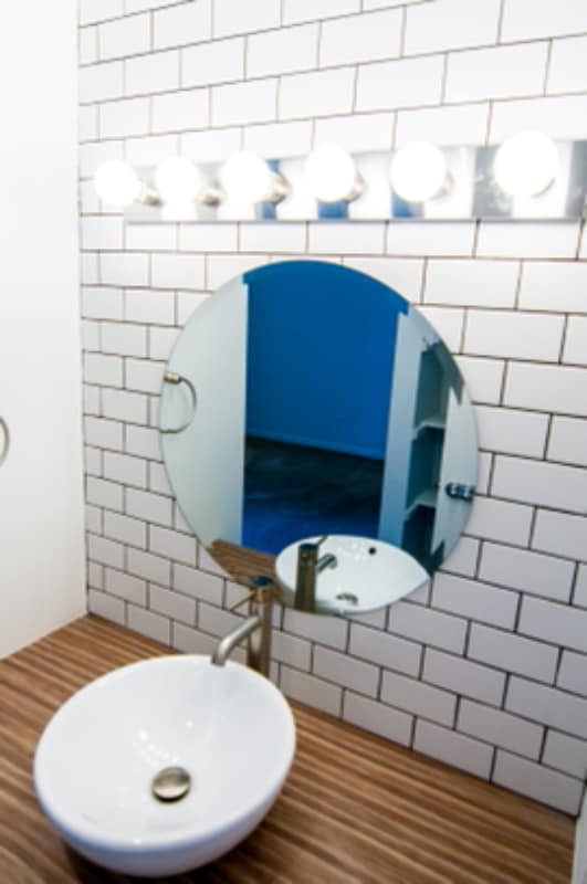 Building Photo - 809 E Drake Rd