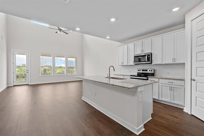 Building Photo - 224 Mystic Cyn Ln