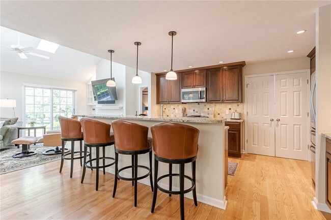 Building Photo - 72 Windward Way
