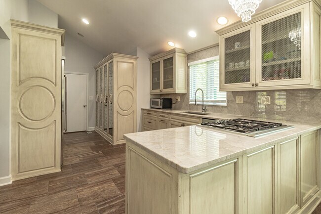 Building Photo - 31 Fox Trail