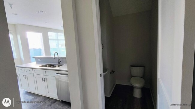 Building Photo - 142-837 Calla Terrace N