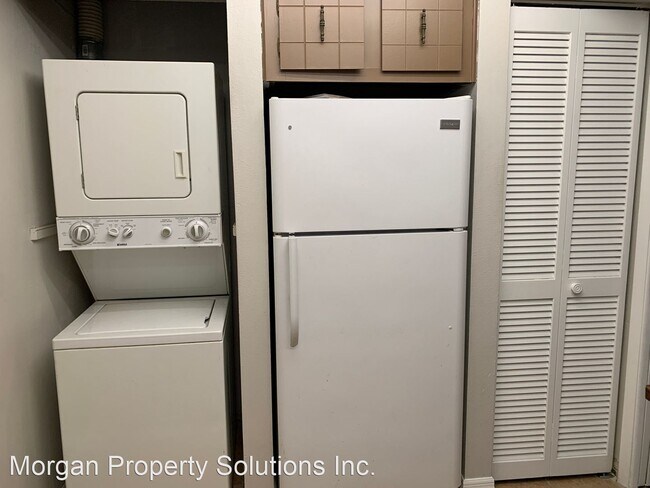 Building Photo - 4575 S Texas Ave