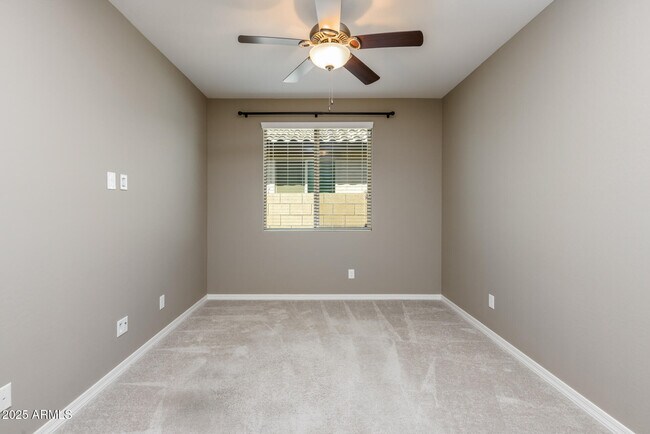 Building Photo - 20673 E Canary Way