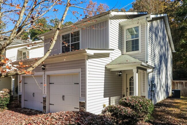 Building Photo - 383 Hidden Creek Ln