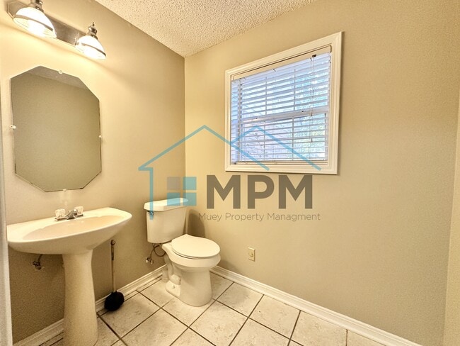 Building Photo - 307 Briarcliff Dr